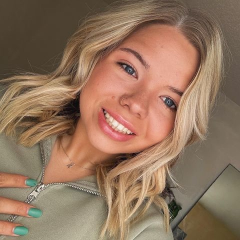 Meet your Posher, Allie